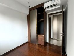 Slim Barracks Rise (D5), Condominium #636873251